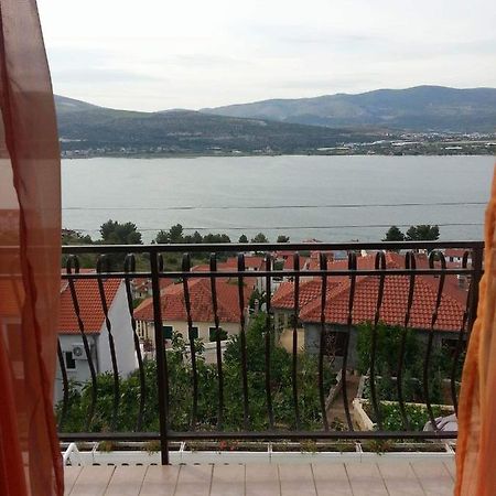 Apartment Zivkovic Трогір Екстер'єр фото